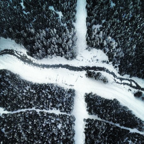 Between Whistler & Blackcomb through the glass floor of the Peak to Peak